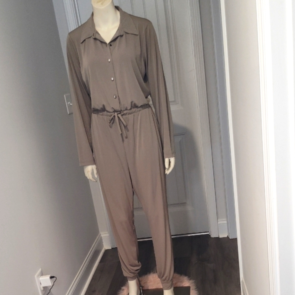 VENUS Khaki Jumpsuit - Picture 7 of 11